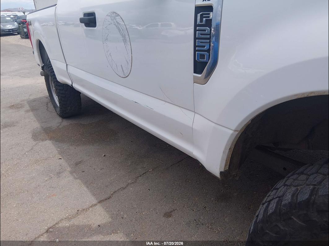 2017 Ford F-250 photo 5