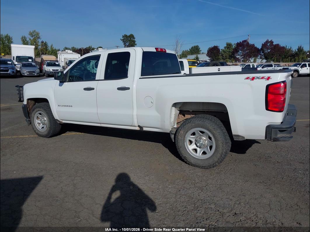 2017 Chevrolet Silverado photo 7