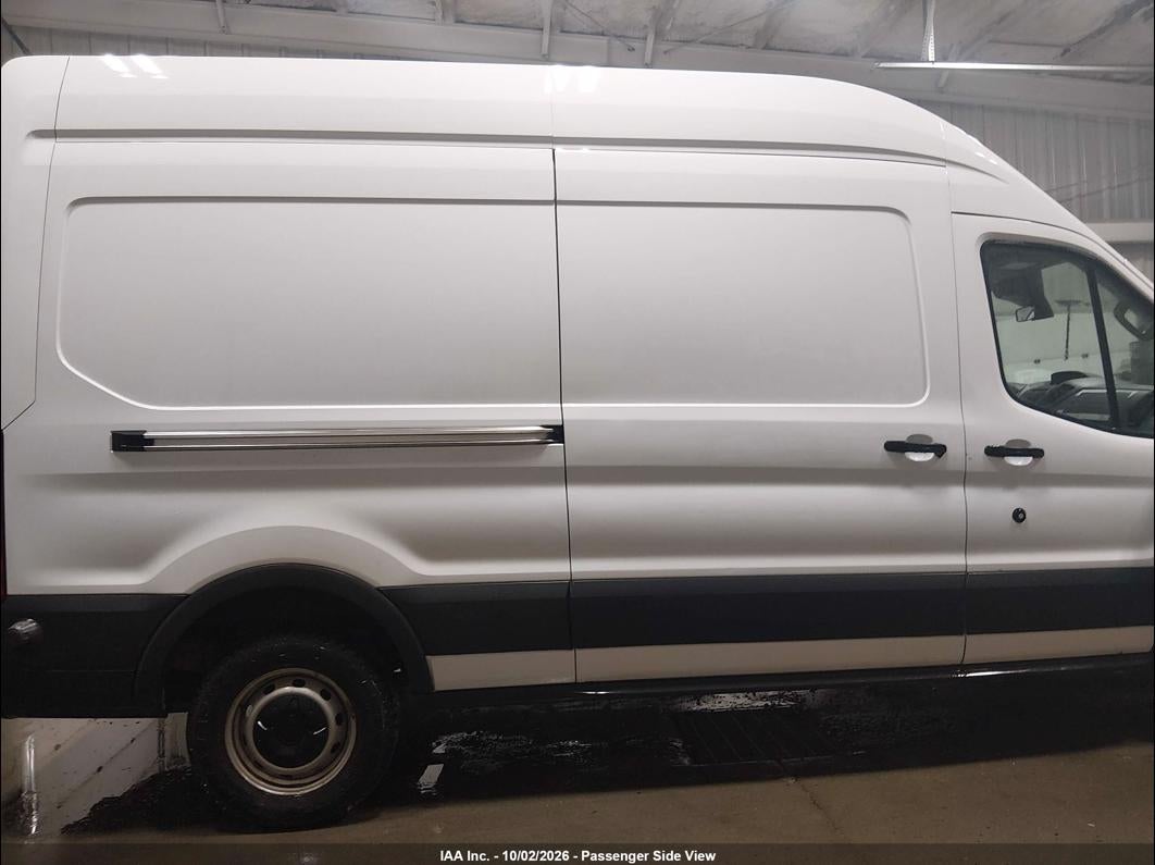 2018 Ford Transit photo 5