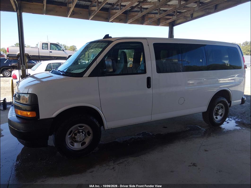 2023 Chevrolet Express photo 6