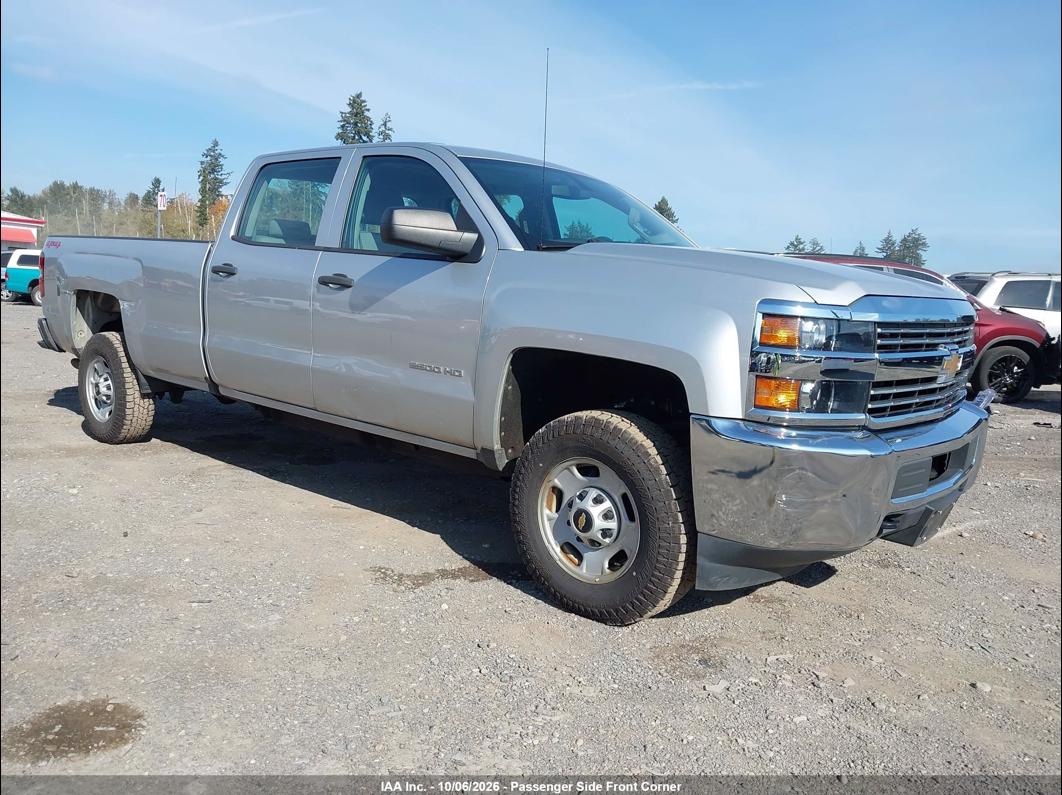 2018 Chevrolet Silverado photo 5
