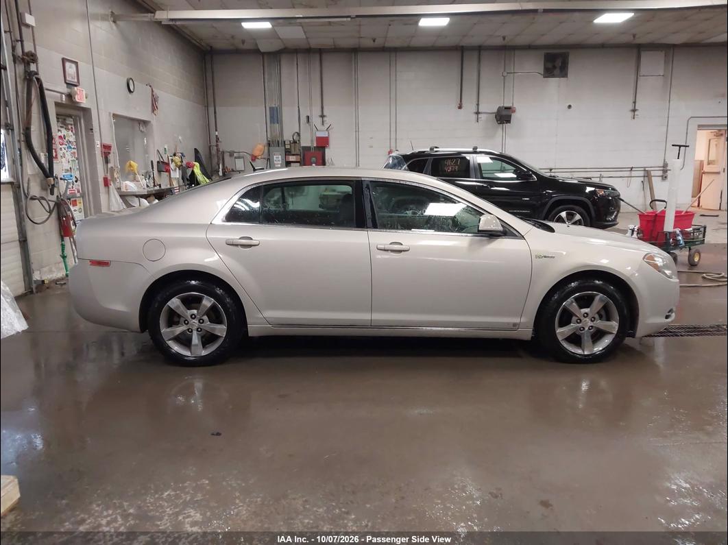 2010 Chevrolet Malibu photo 5