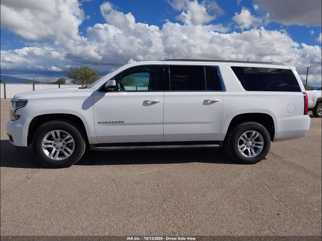 2018 Chevrolet Suburban photo 6