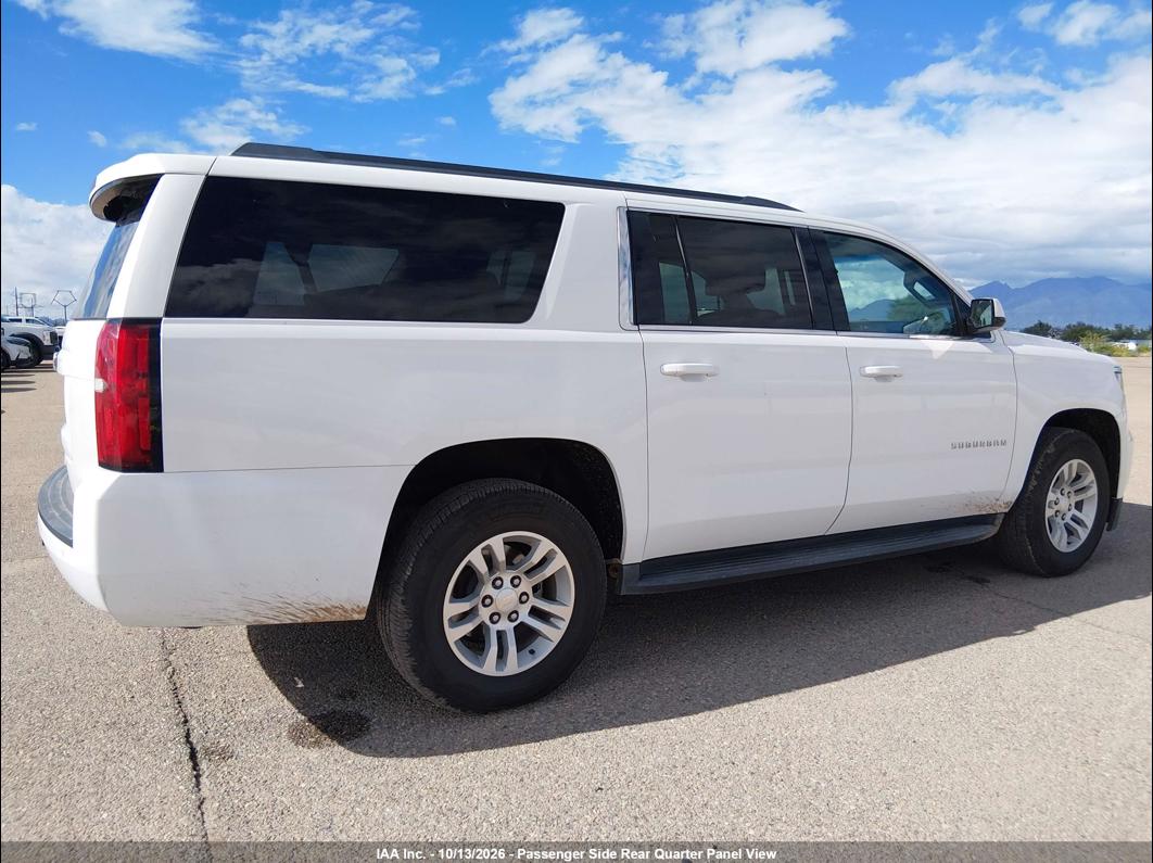 2018 Chevrolet Suburban photo 5