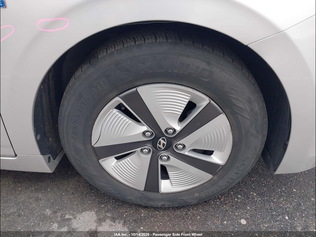 2018 Hyundai Ioniq photo 6