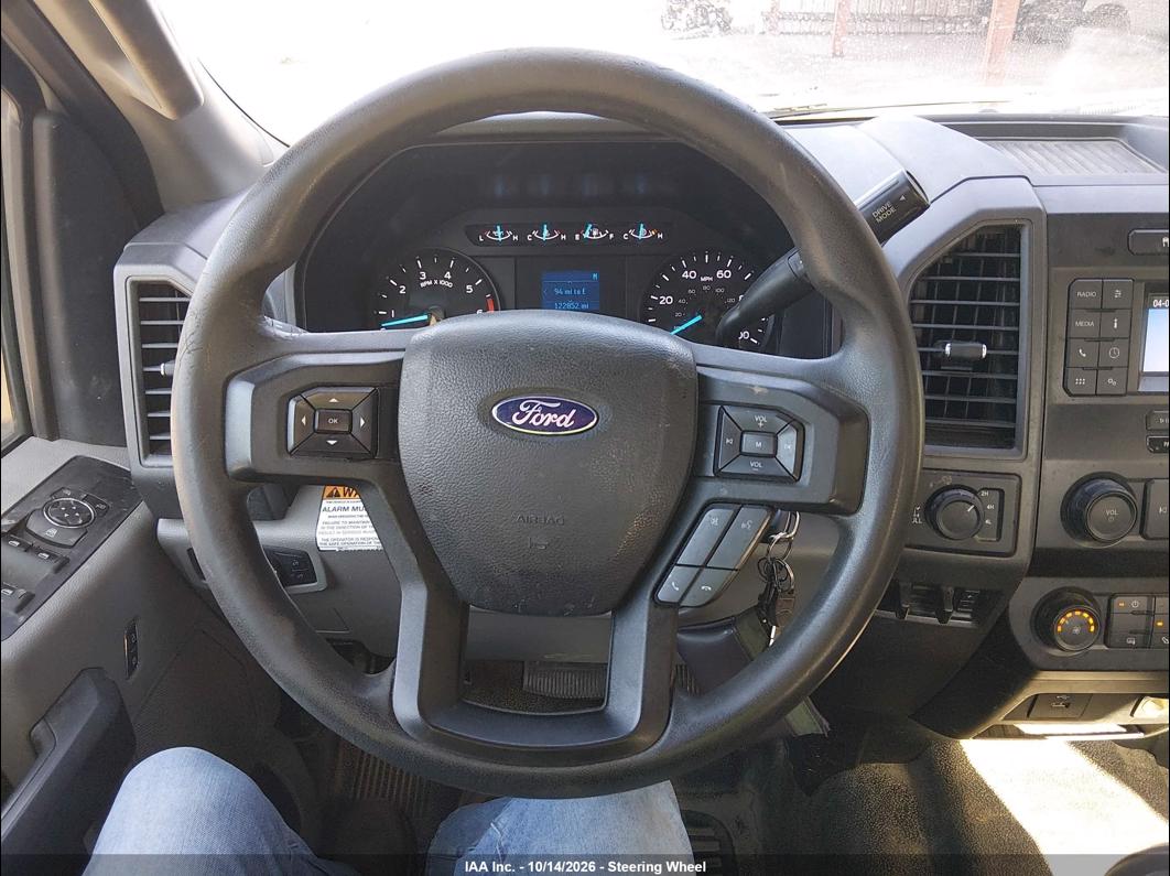 2020 Ford F-350 photo 6