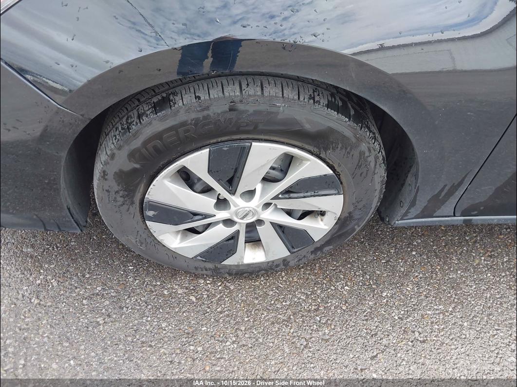 2021 Nissan Altima photo 5