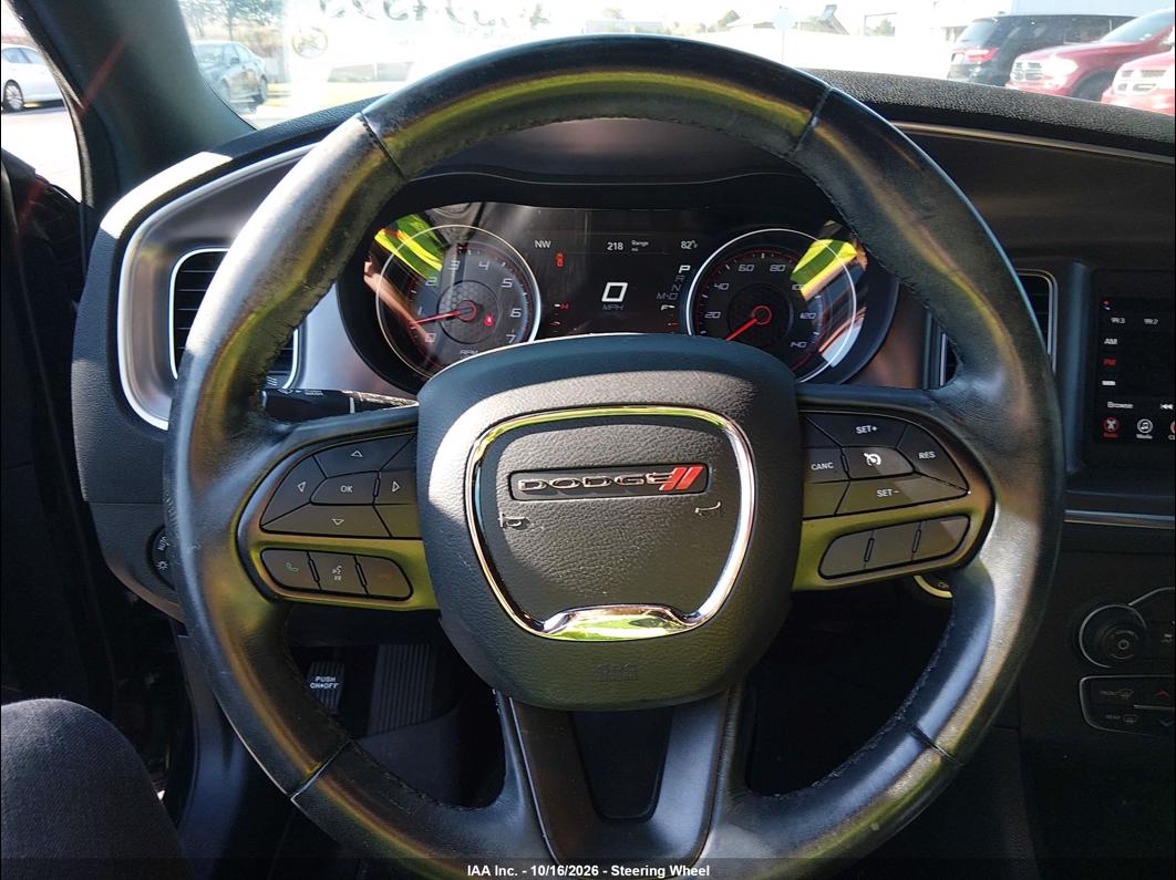 2020 Dodge Charger photo 7