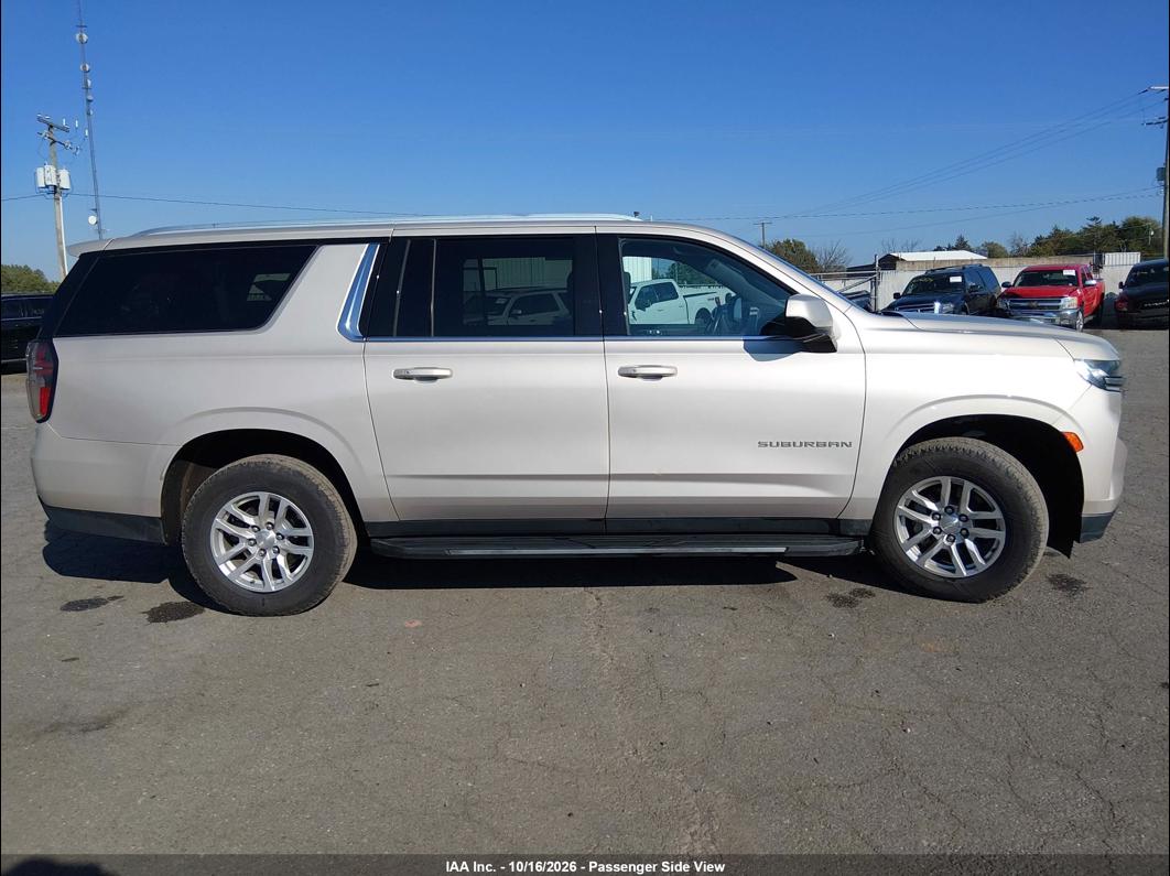 2021 Chevrolet Suburban photo 7
