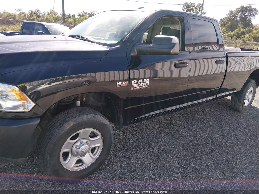 2016 Ram 3500 photo 5