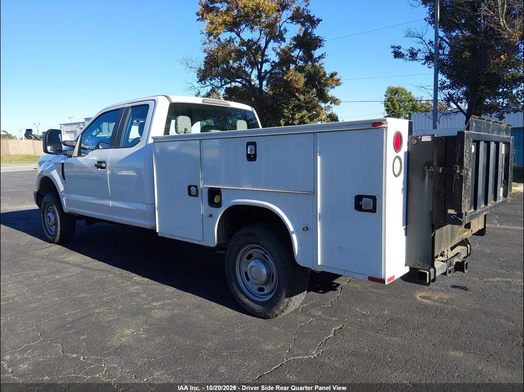 2017 Ford F-350 photo 7